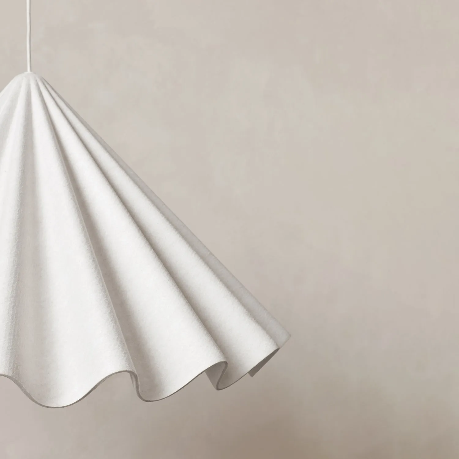 audo copenhagen (menu) | dancing pendant lamp | off white 95cm