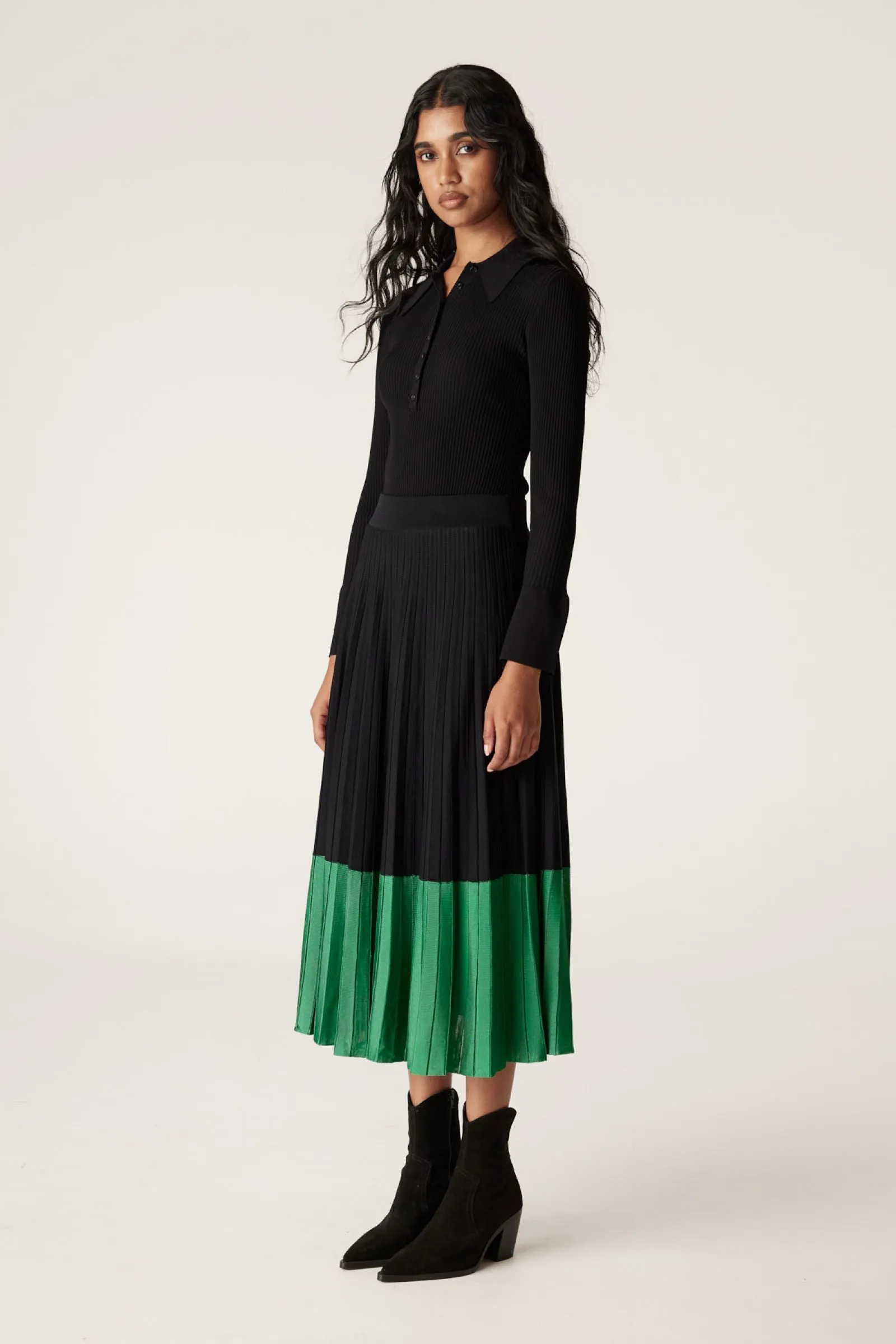 Crepe Contrast Skirt - Black & Green