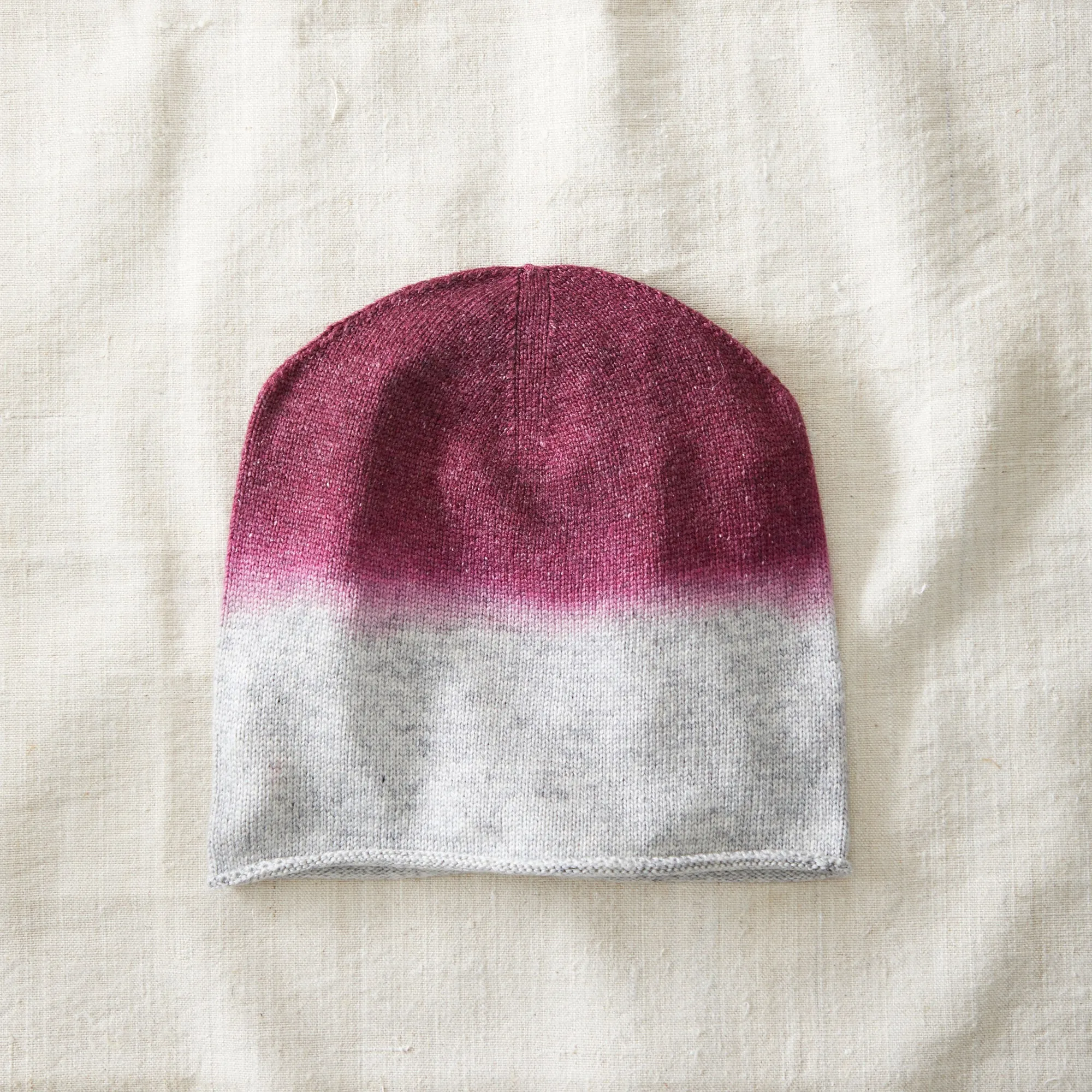 DARJA Dipdye Ombre Soft Merino Slouch Beanie Hat