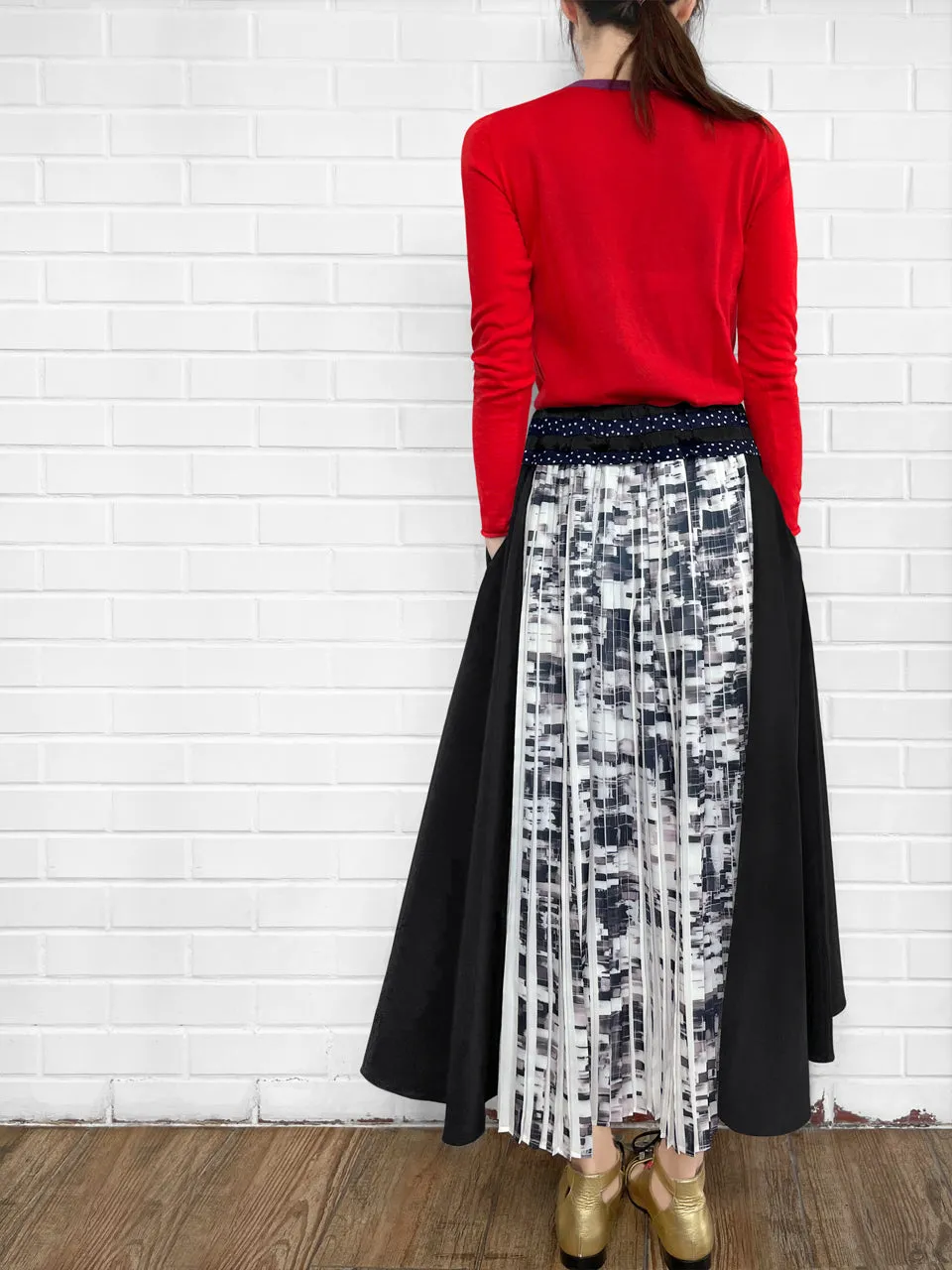 Final Sale! Mixed Media Pleated Front & Back Midi-Skirt