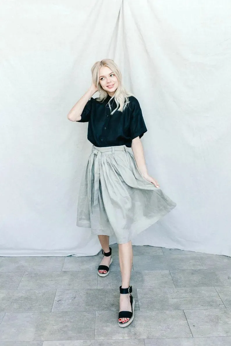 Pleaded Linen Skirt by Soelis