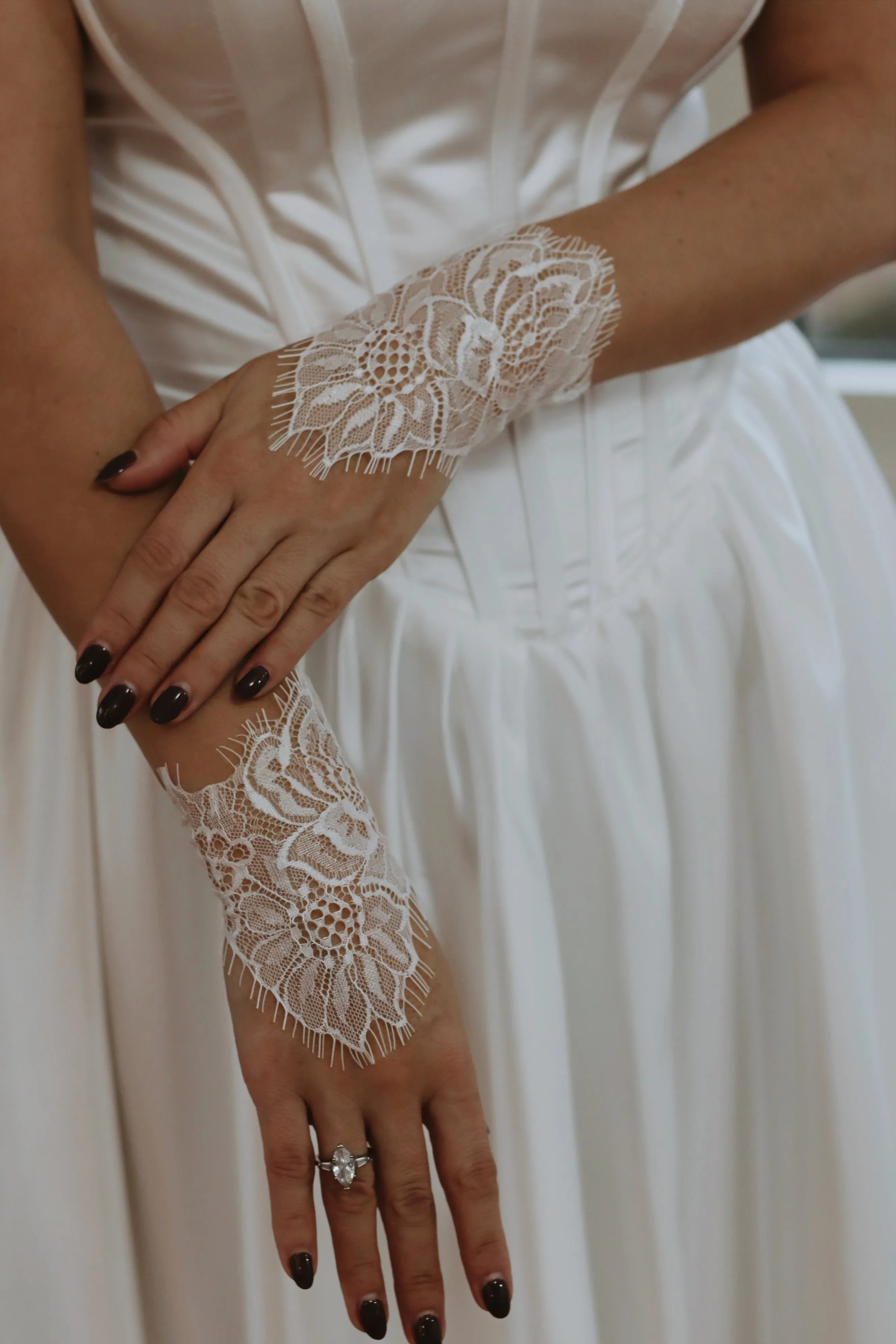 Short Chantilly Lace Bridal Cuffs