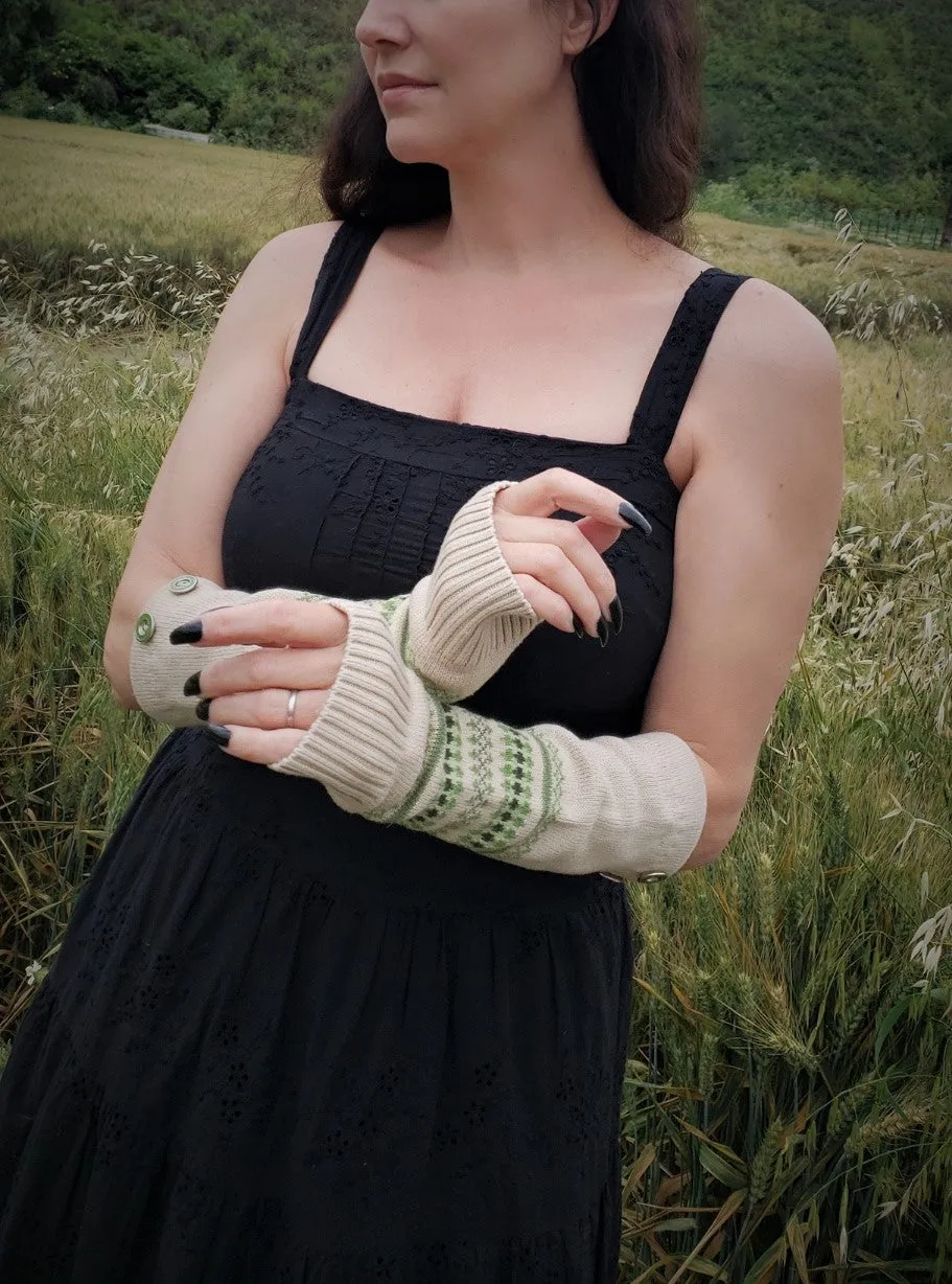 The Viking Spring Fingerless Gloves